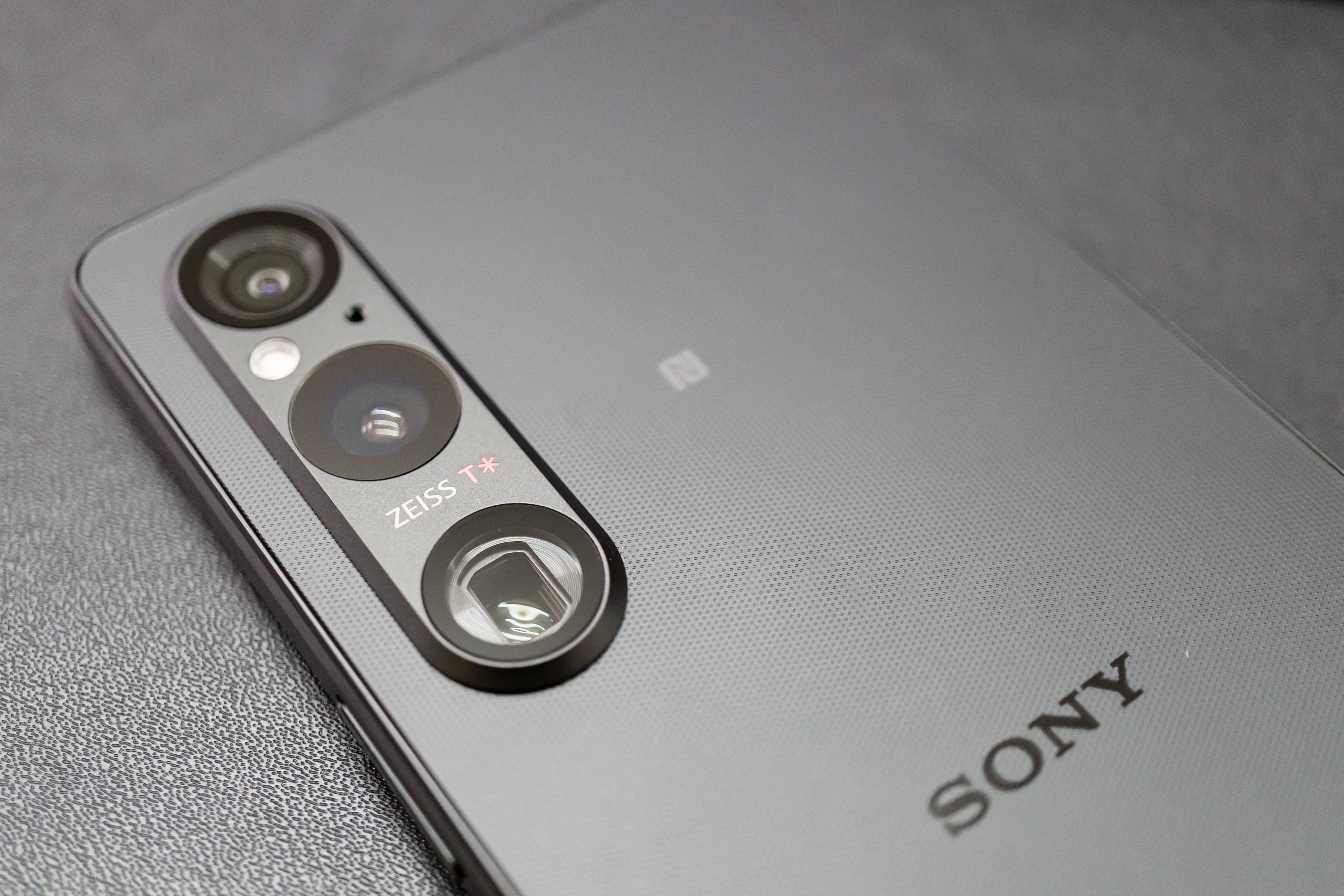 Sony Xperia 1V reviews: What to consider before purchasing